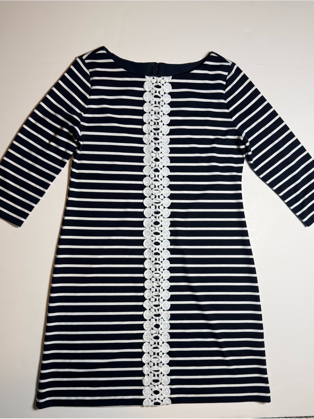 Sandra Darren 10 Navy White Striped Shift 3/4 Sleeve Lace Front Dress Coastal